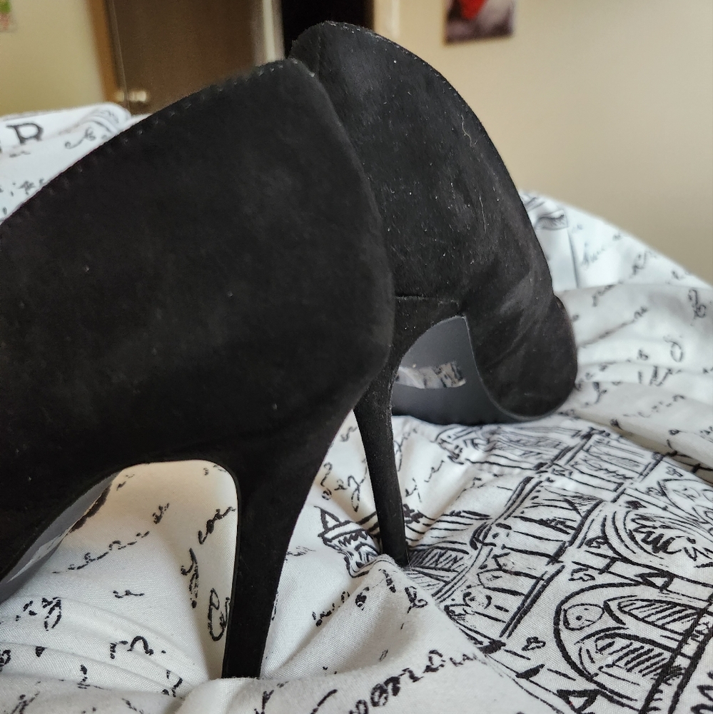 Charlotte Russe Black High Heels - Picture 3 of 6